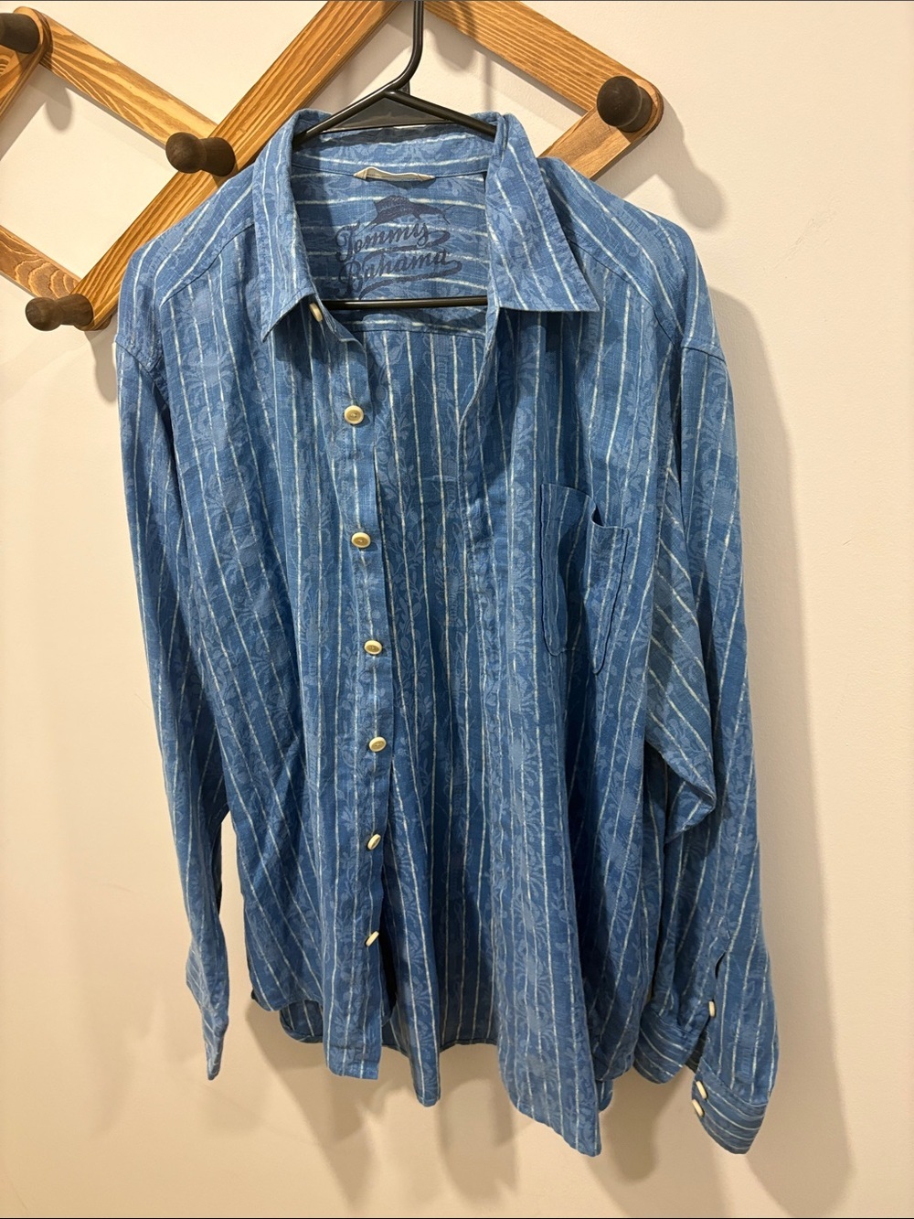 Tommy Bahama blue striped crab and lobster patterned long-sleeve linen button-up